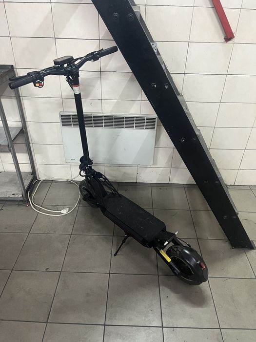Продам електросамокат Kugoo G2 Pro