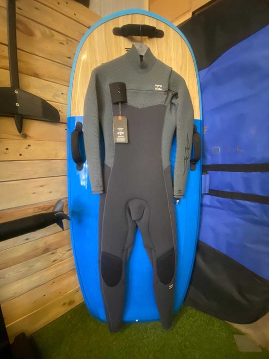 Lote de Roupa Nova de Marca para Revenda (Billabong, All-In, Mystic)