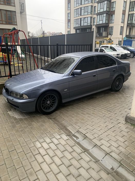 Bmw E39 не фарбована