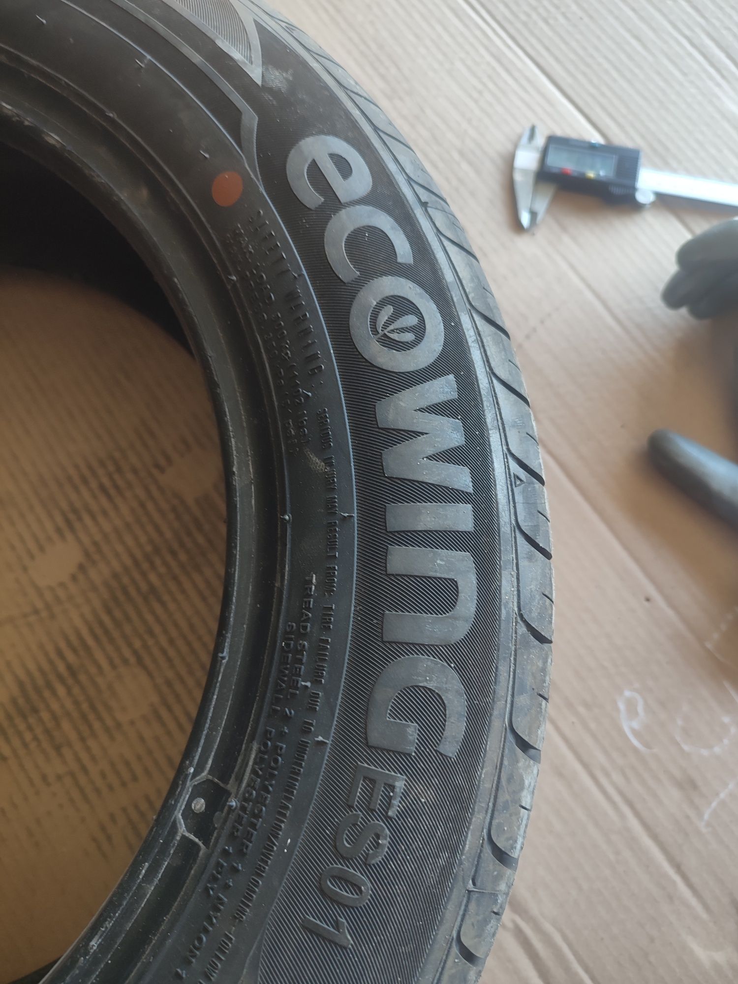 Opona pojedyńcza KUMHO ECOWING ES01 185/60/R15