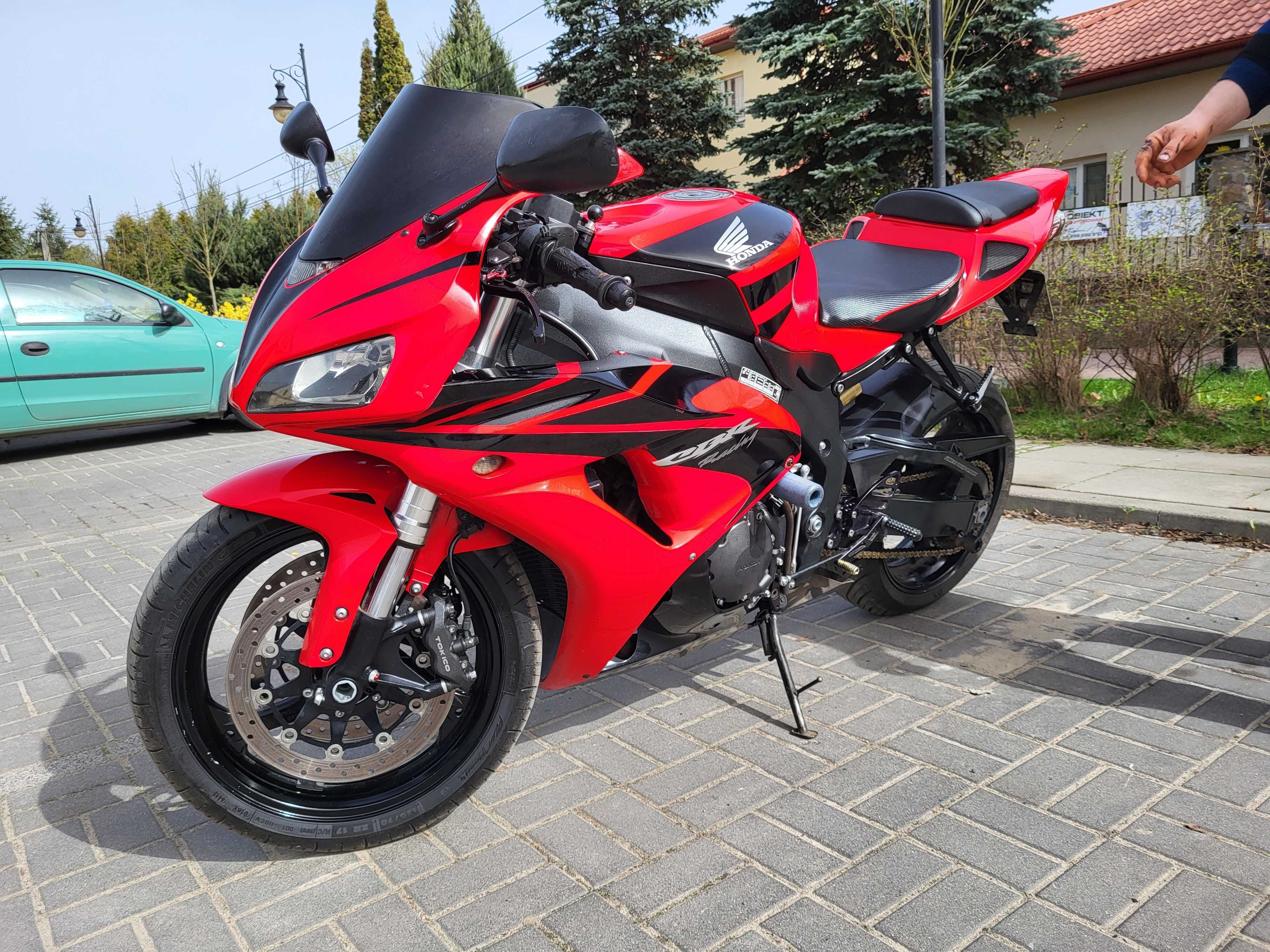 Sprzedam HONDA CBR1000RR