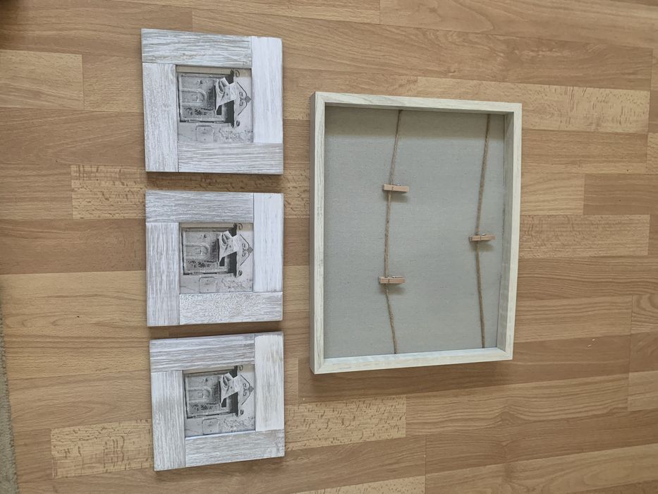 Molduras e quadro decorativo