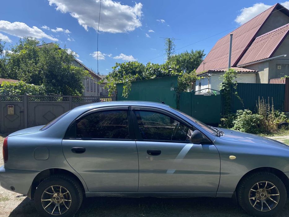 Продам машину Daewoo sens