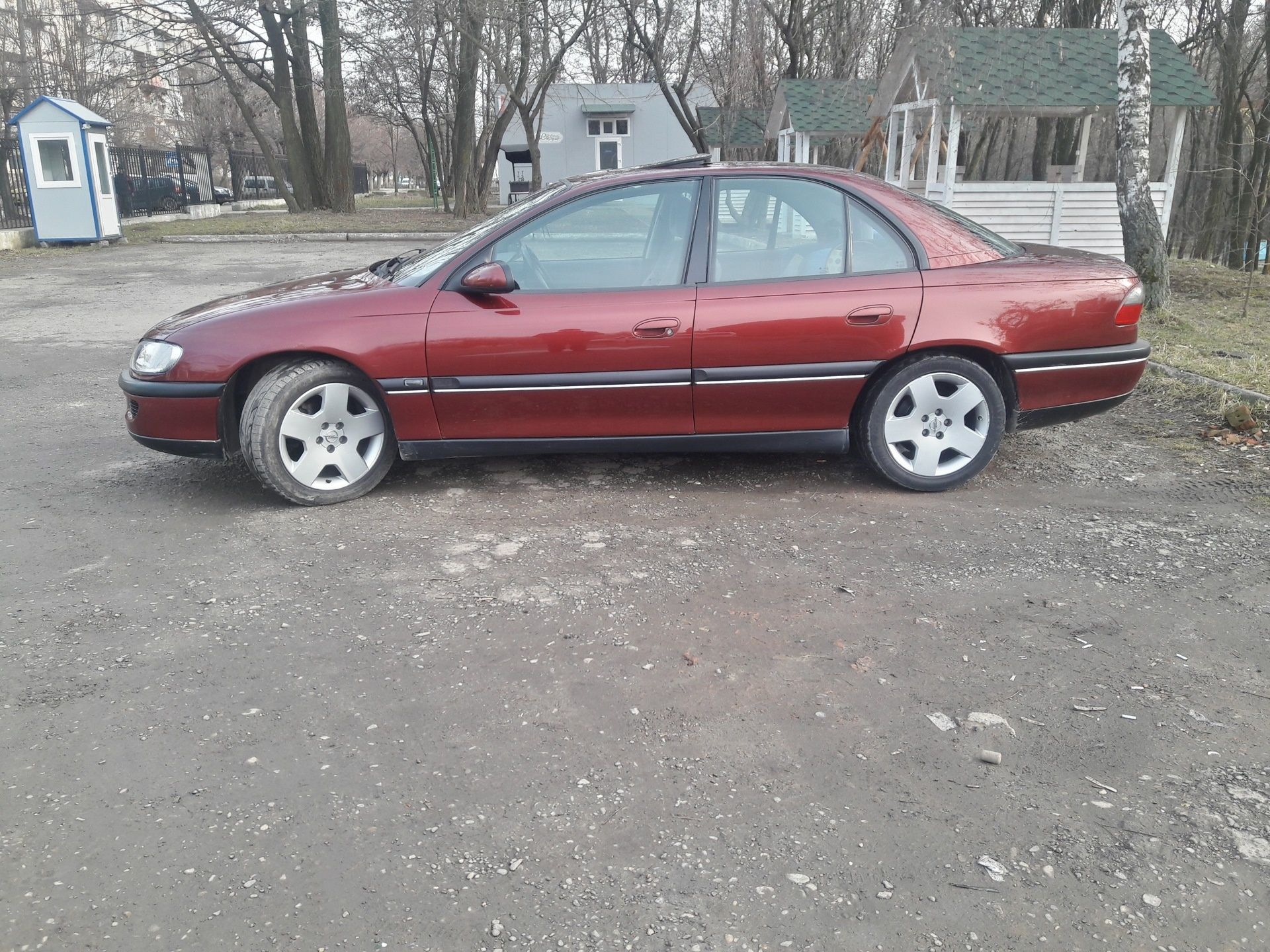 Продам комплект дисків з шинами opel