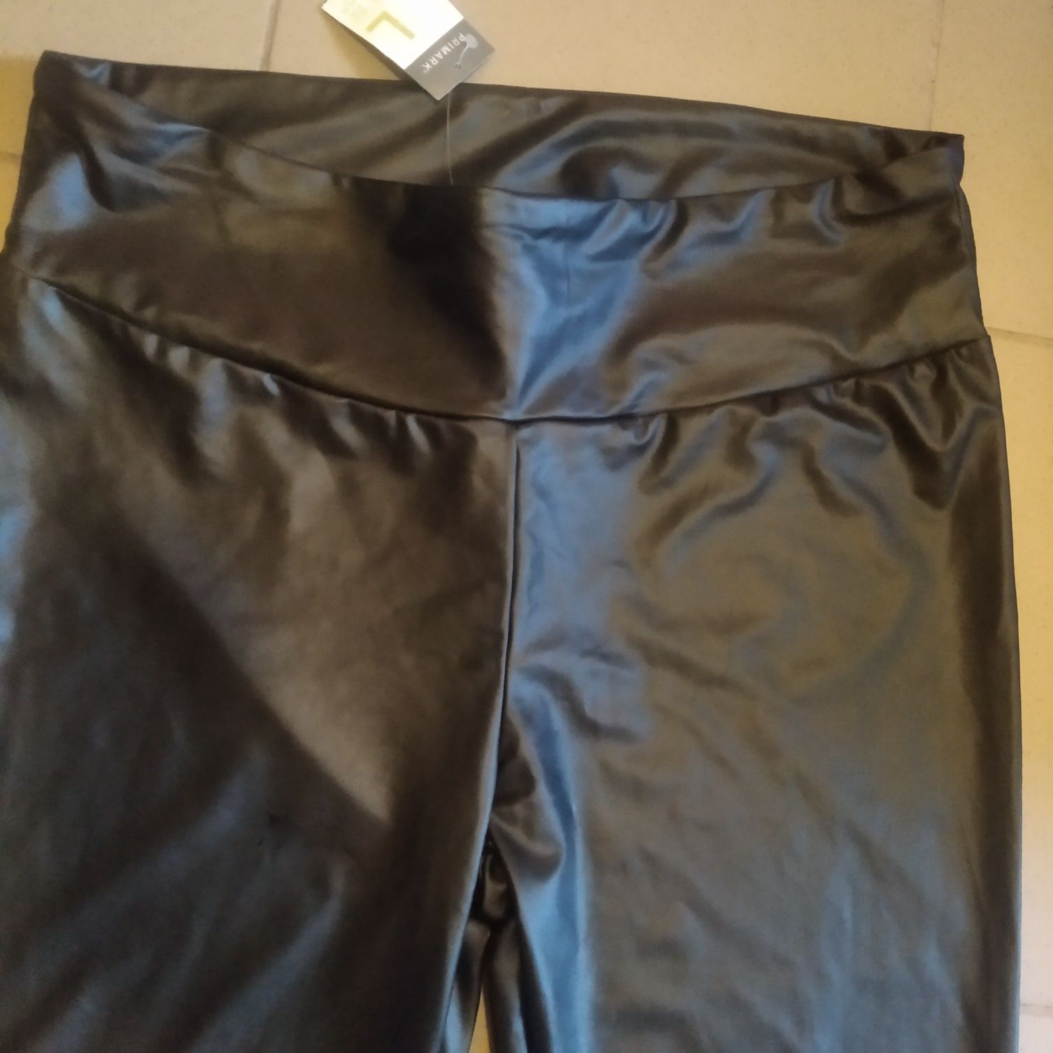 Spodnie skóropodobne nowe rozmiar XL/2XL  firmy  Primark