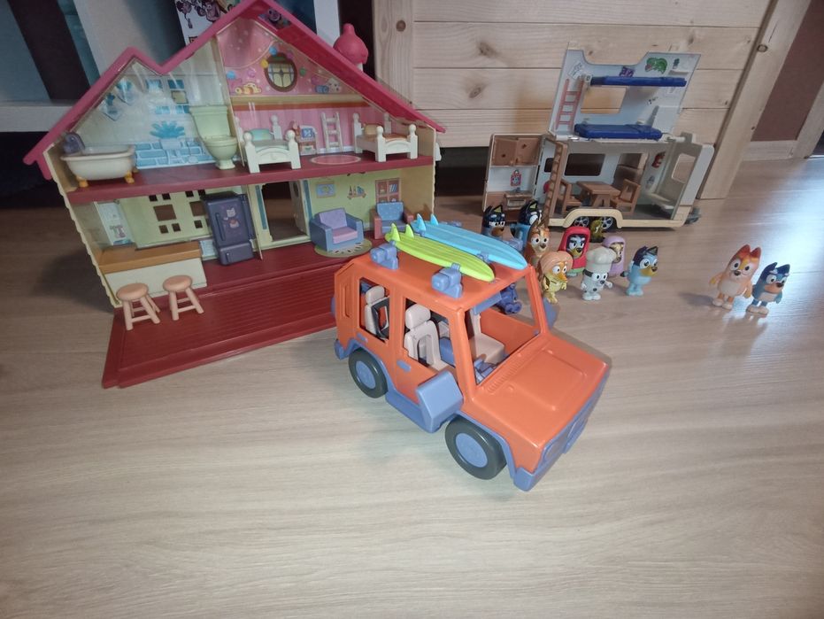 Bluey domek+autko+kamper+figurki