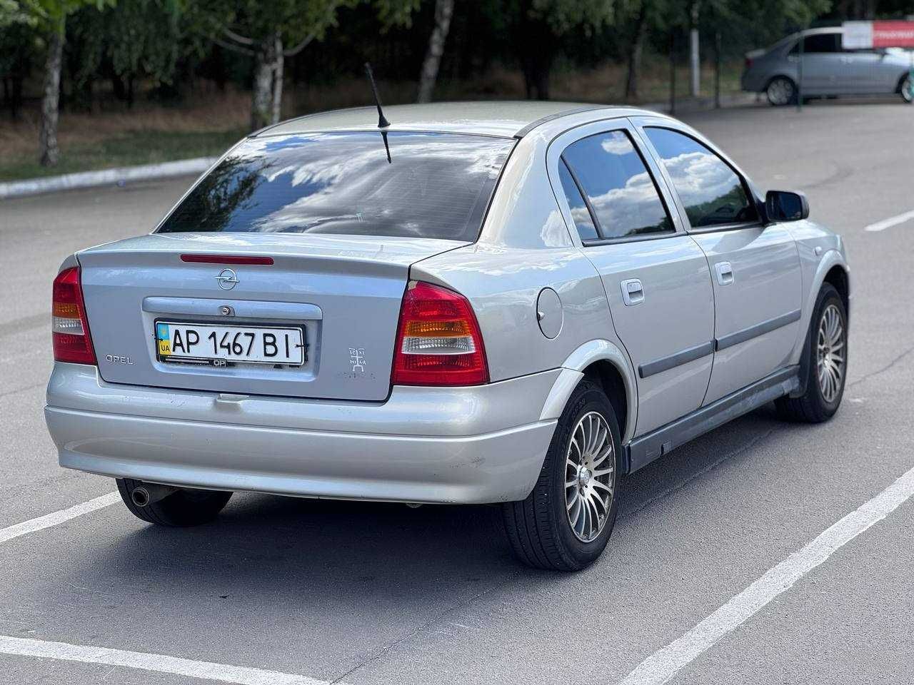 Opel Astra 2008 1.6 Мкпп.