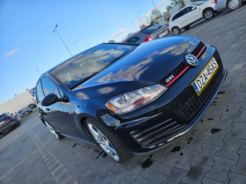 Volkswagen Golf VII 2.0 TSI BMT GTI DSG