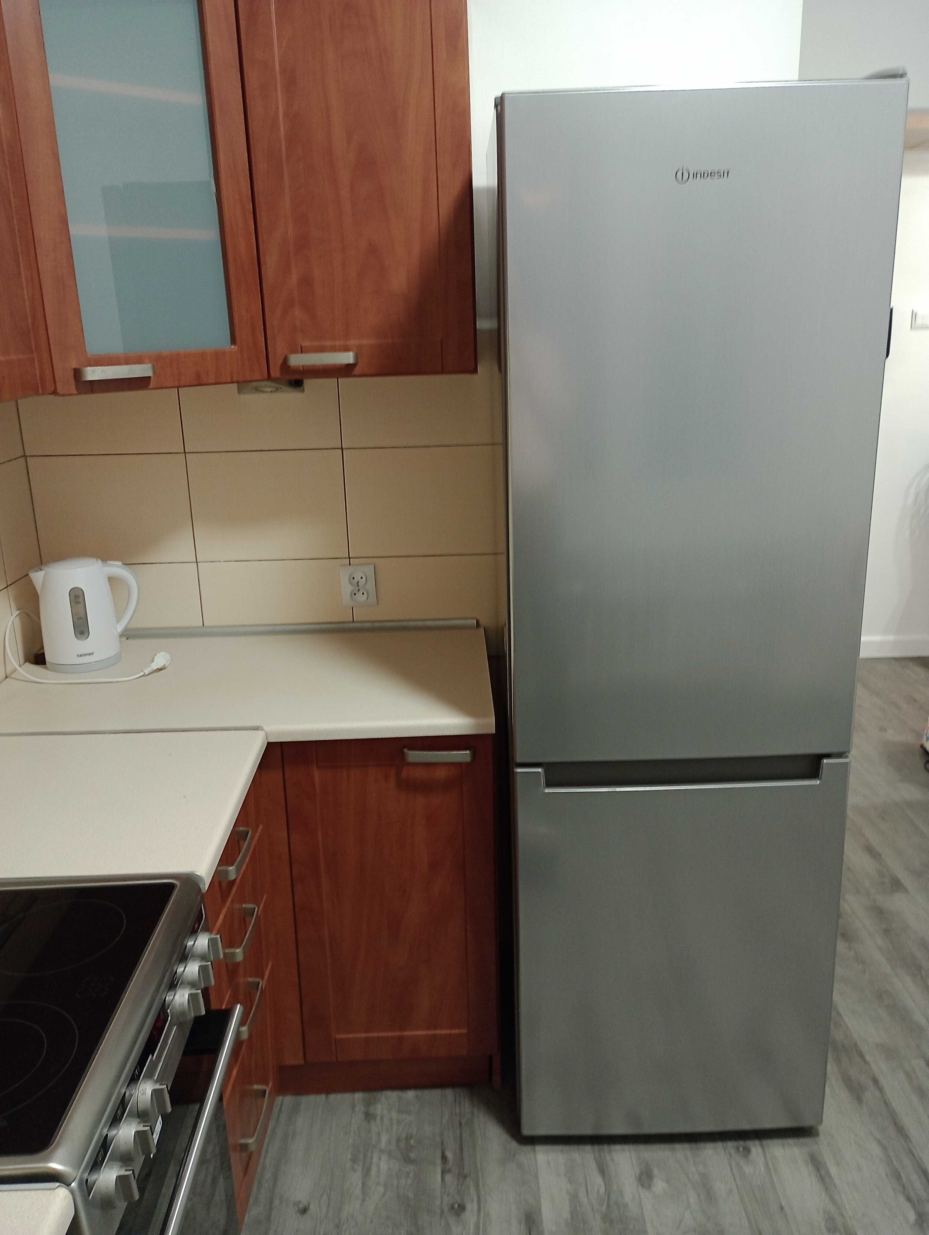 Mieszkanie na wynajem 50m 2pokoje osobna kuchnia, JASNE blisko dworca