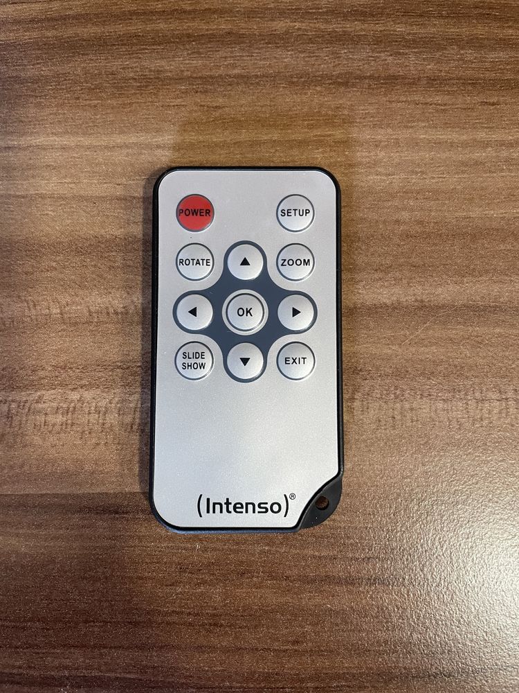 Intenso ramka cyfrowa do wyświetlania zdjęć 8“ Photo Base z pilotem