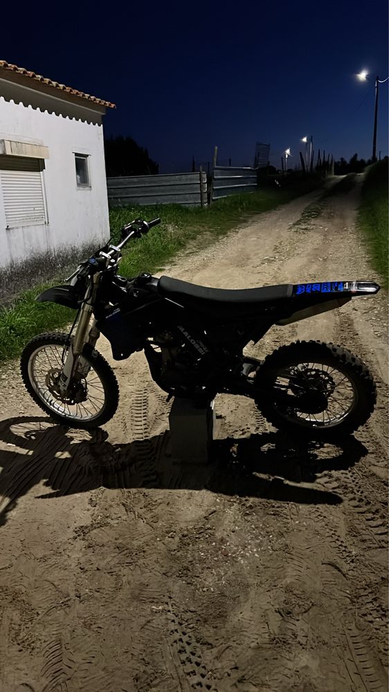 Vendo Mota cross MIKILON 250cc