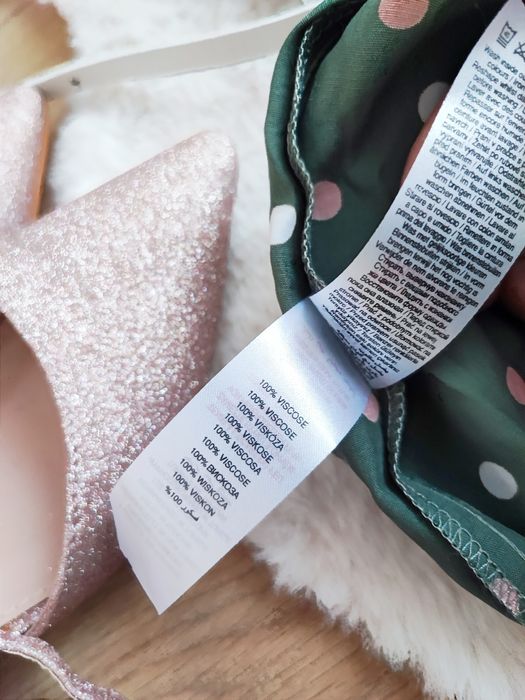 Nowa z metką rozkloszowana sukienka L z paskiem w grochy retro wesele