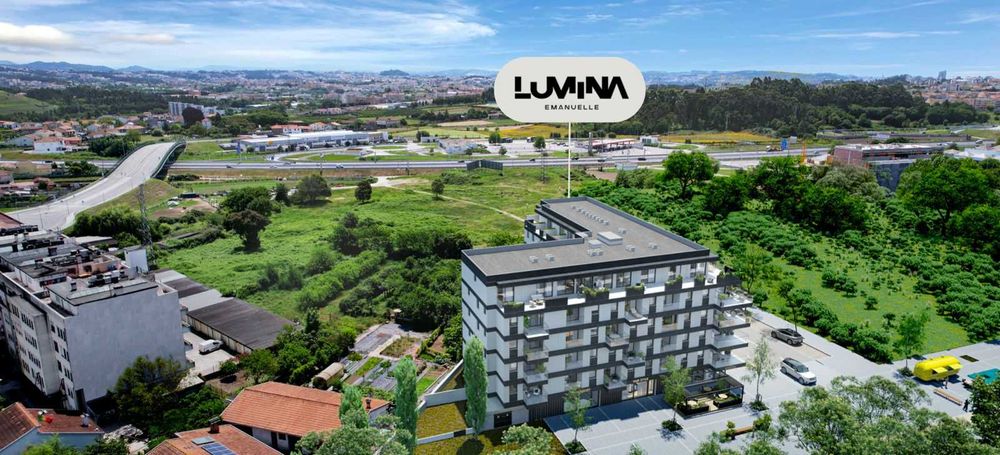 Apartamento T3 com 140 m2 varanda 25m2,  lugar de garagem e um arrumo
