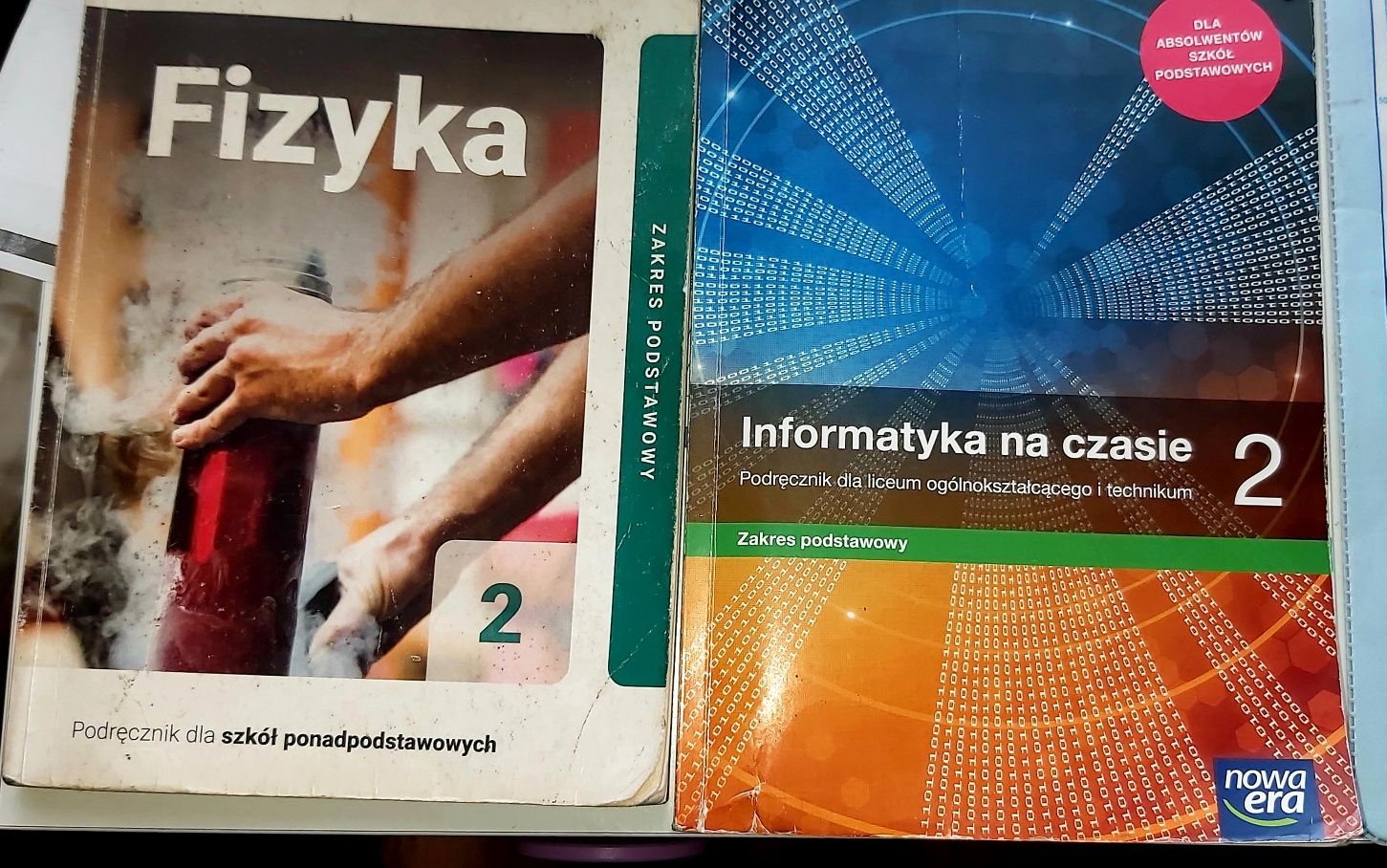 Podręczniki dla klasy 2 szkoły średniej
