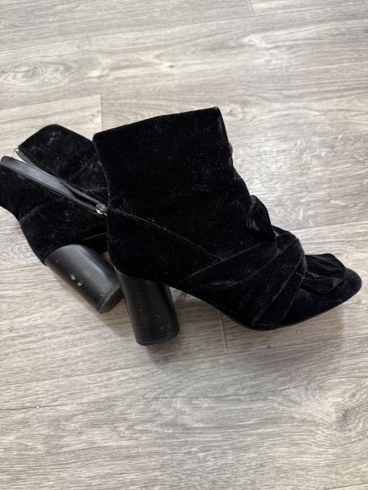 Ботильйони жіночі