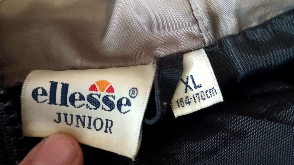 продам анорак ellesse junior 164/170 см