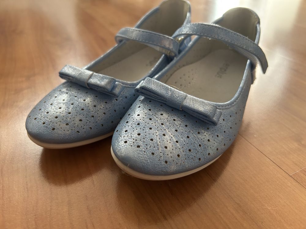 Buty dziecięce niebieskie Nowe