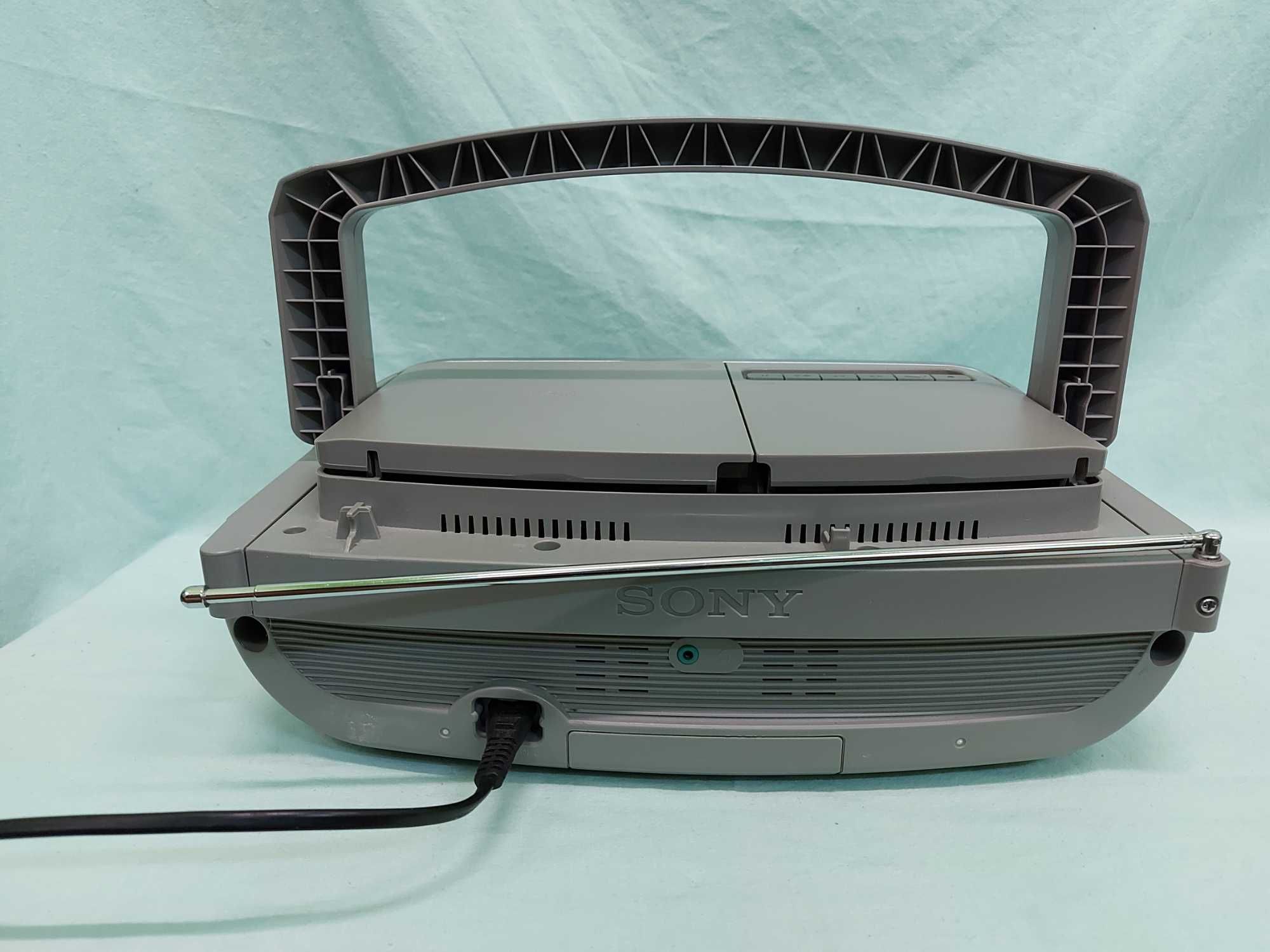Radiomagnetofon Sony CFD-S05