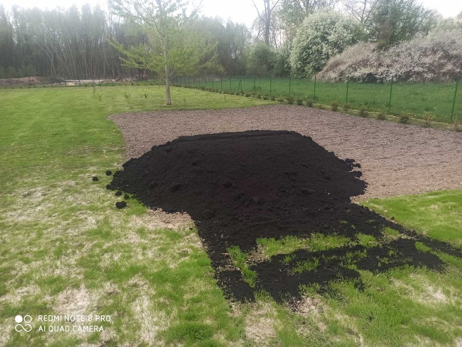 Ziemia czarnoziem, humus ogrodowa przesiewana pod warzywa trawnik