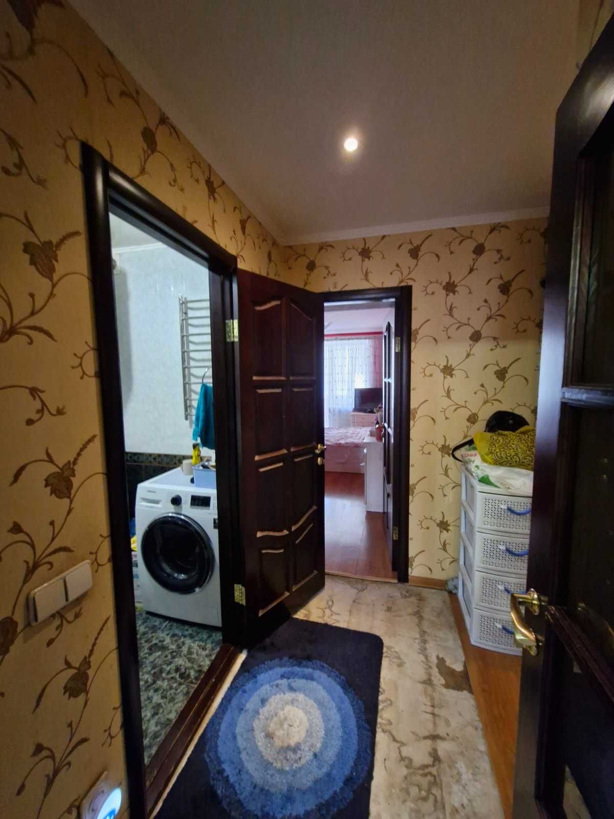 Продам 3-х к/квартиру, вул. Київський Шлях, р-н Зоряного