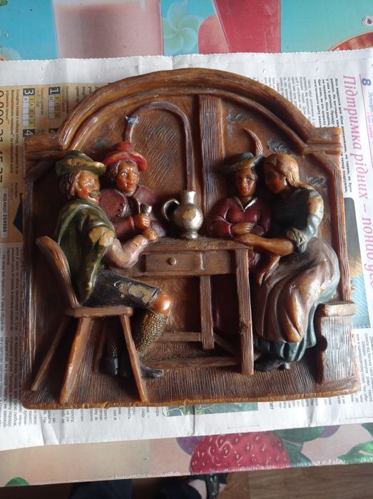 Продам старинную картину из воска