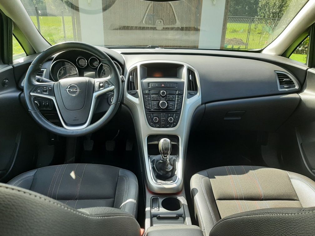 Opel Astra J 1.4 Turbo
