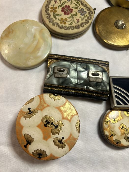 Varias caixas Antigas Maquilhagem