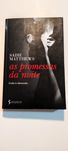 Livro As promessas da noite - Sadie Matthews