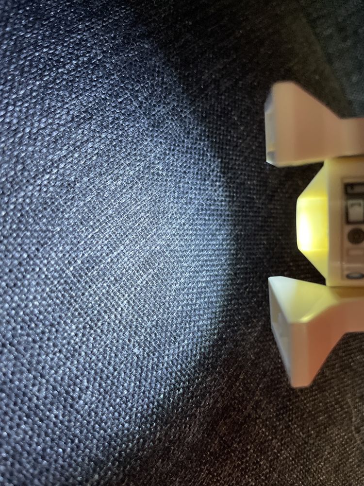 breloczek z latarką  r2d2 i BB8
