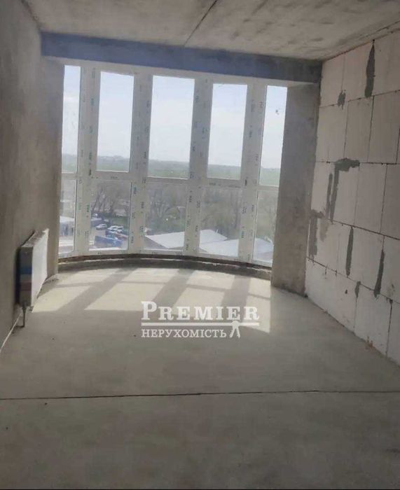 Продам трикімнатну квартиру з власним АОГВ