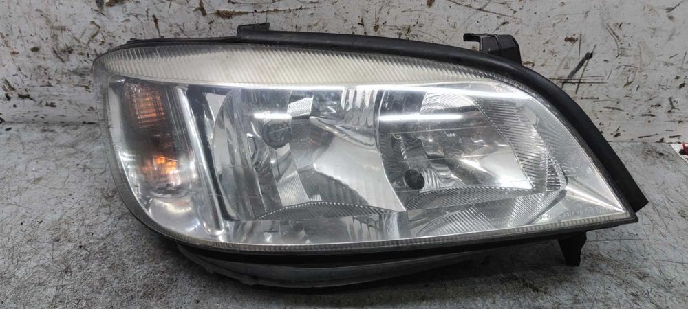 Opel Zafira A Lampa Reflektor Prawa Przednia Prawy Przedni PP