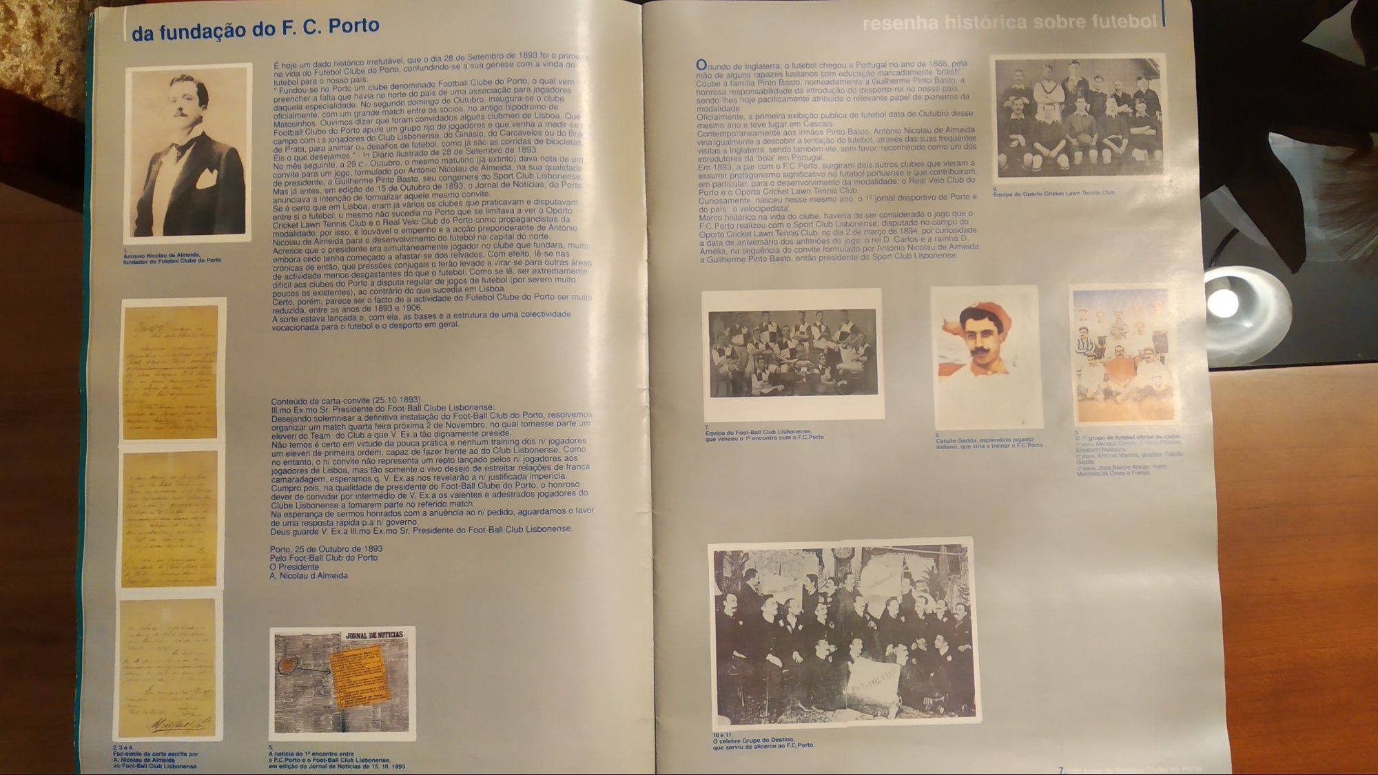 Caderneta dos 100 anos do Futebol Clube do Porto