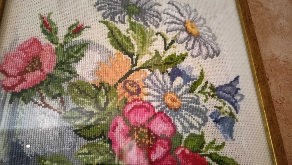 Obraz stary z haftem ręcznym 30 x 40 cm, krzyżykowy, rama