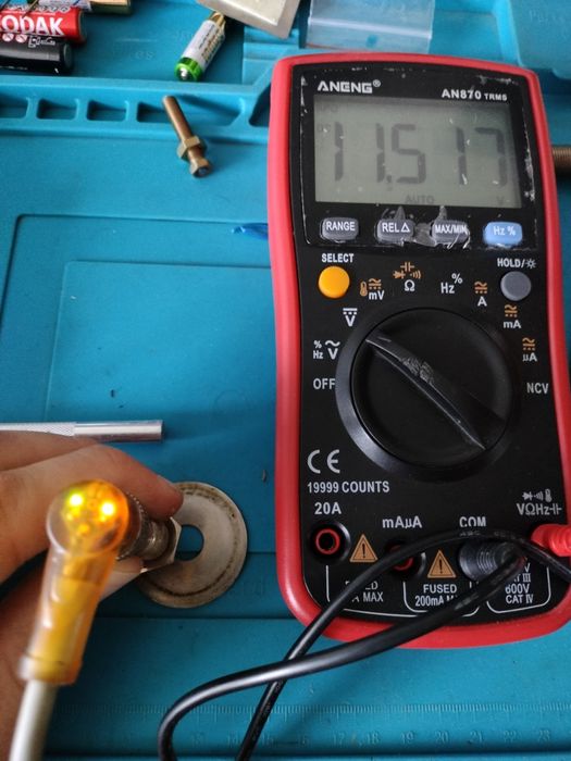 12szt Czujniki indukcyjne PNP i NPN OMRON Schmersal  Baumet ifm