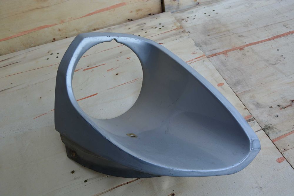 Okular Prawy Nissan Datsun 280zx