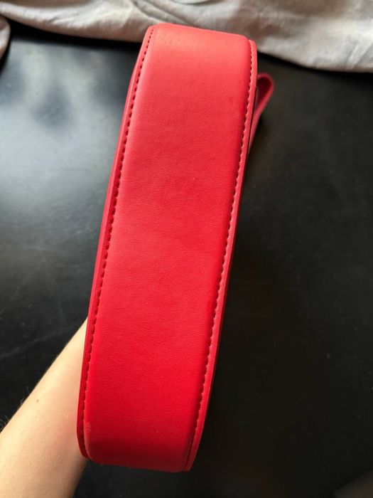 Червона сумочка жіноча ,мінімалізм