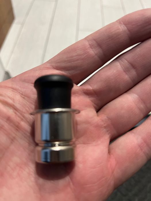 Прикуриватель в авто новий