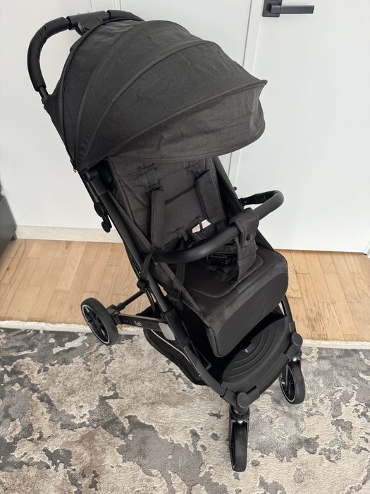 Погулянковий візок flash