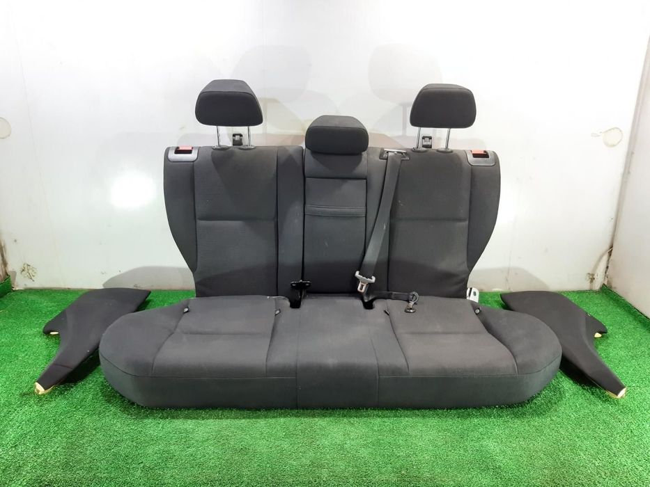 BANCOS TRASEIROS MERCEDES-BENZ CLASE