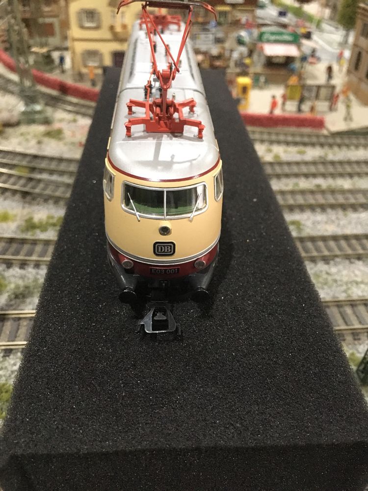 Locomotiva Marklin digital com Som, escala H0