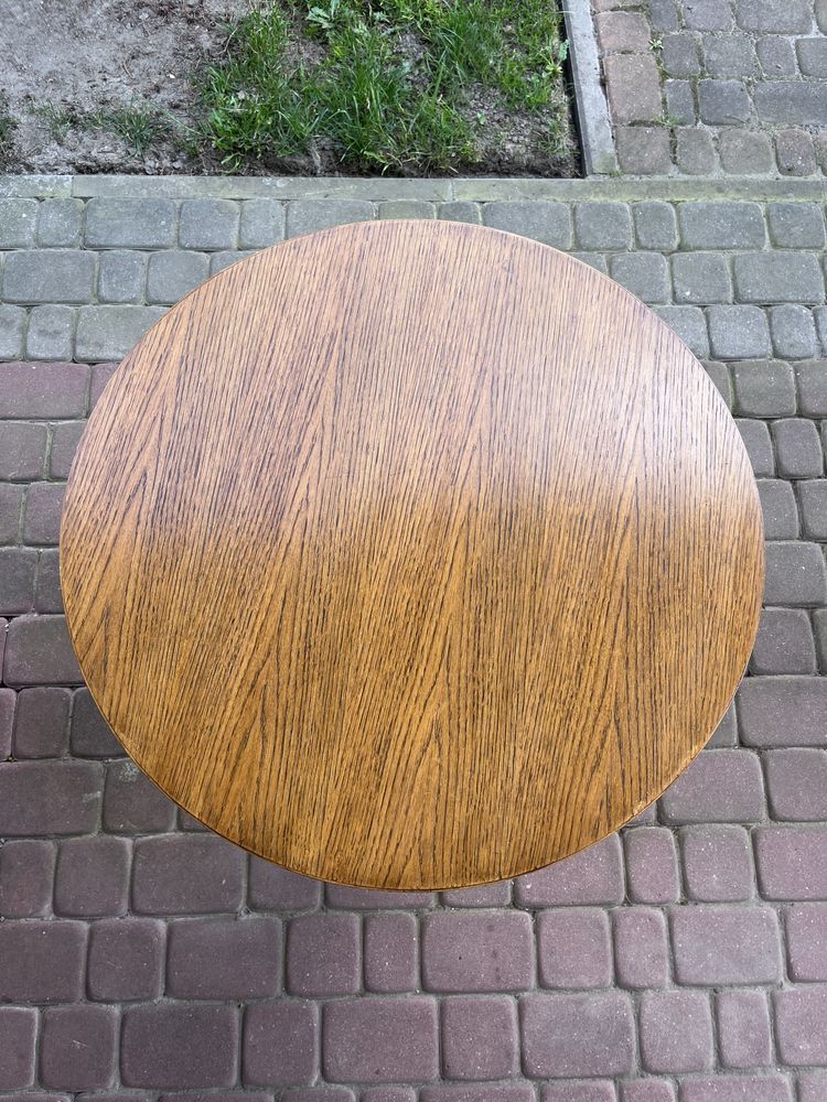 Drewniany stolik stół