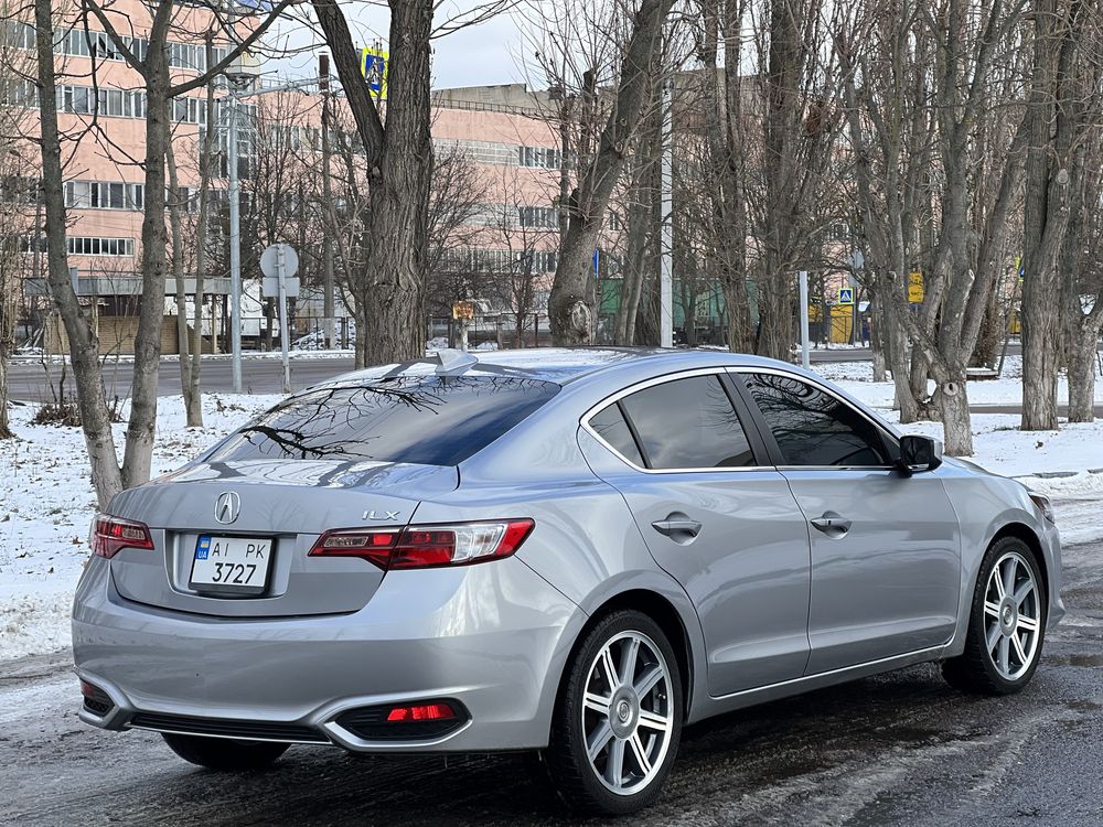 Acura ILX 2017 рік 45миль автомат