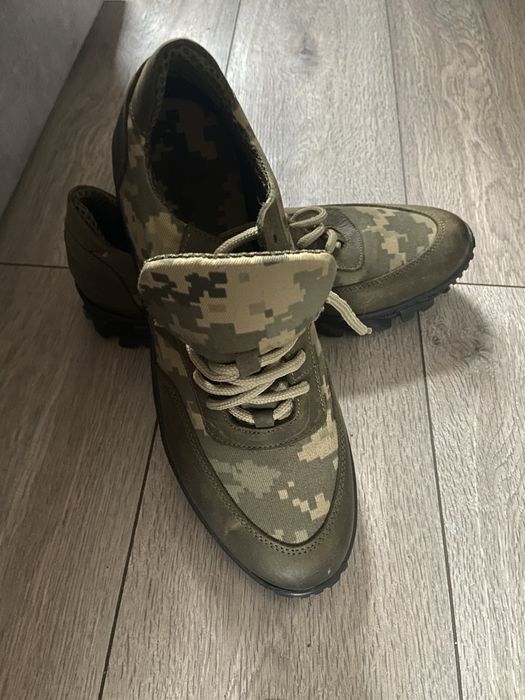 Обувь пиксель