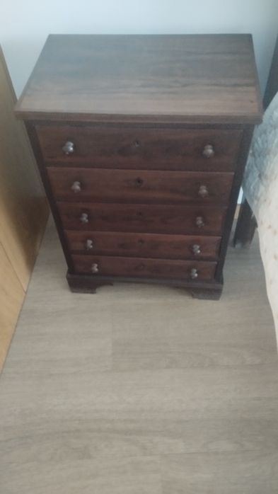 Mobília quarto em Pau Santo