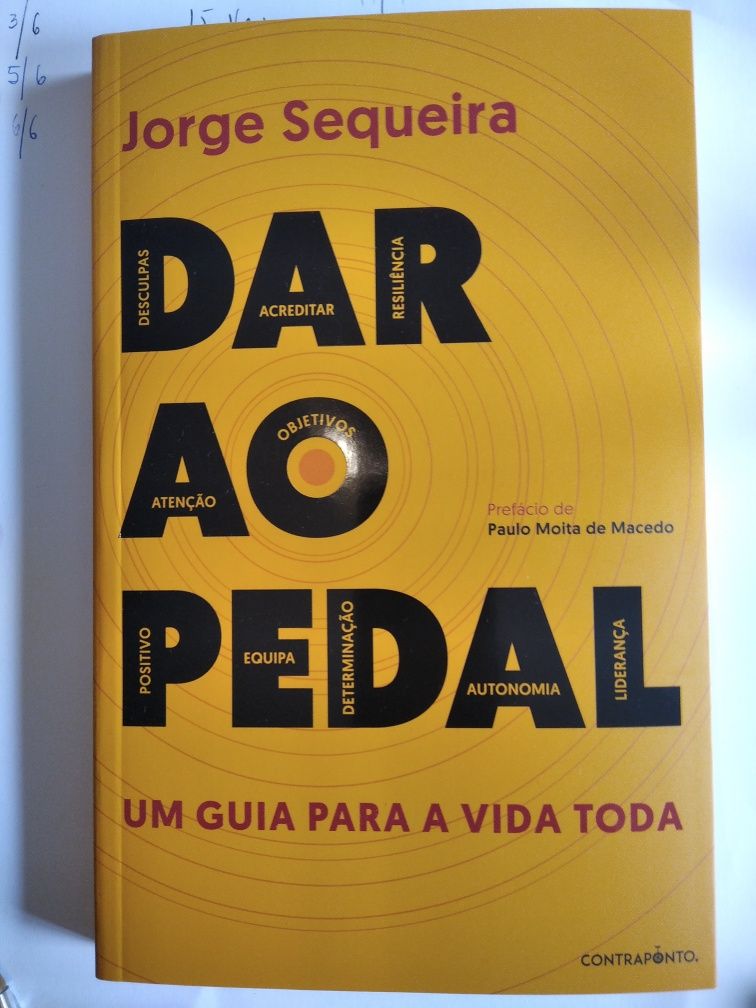 Livro (dar ao pedal)