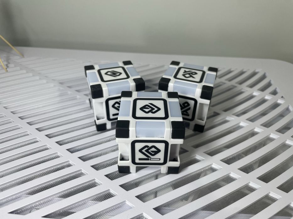 Продам кубики для робота Anki Cozmo