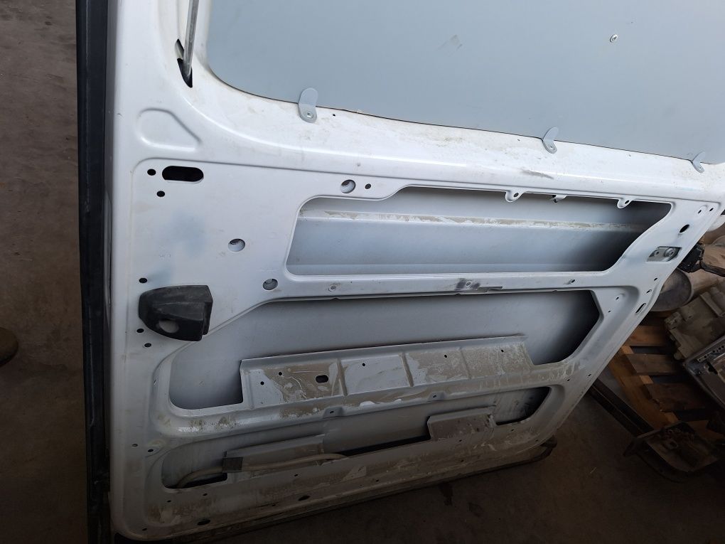 Drzwi prawe przesuwne Transporter T5 T6 wysyłka