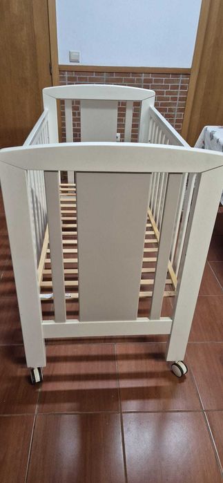 Vende-se berço Trama Star