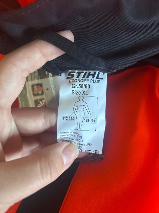 Kurtka odblaskowa do lasu