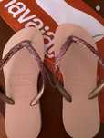Havaianas completamente novas 33/34